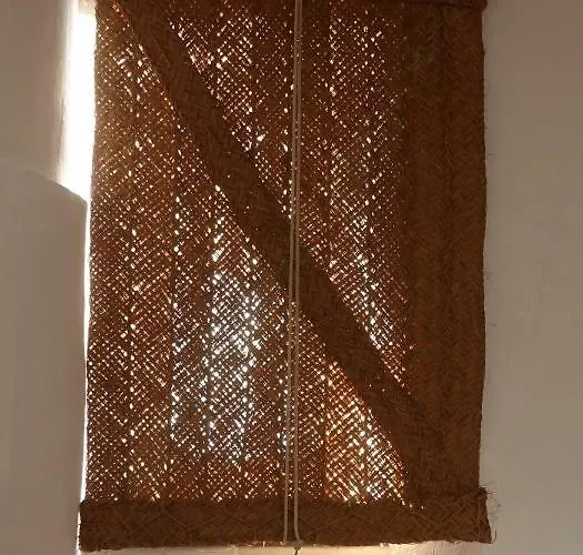 홈스테이 Salmoura